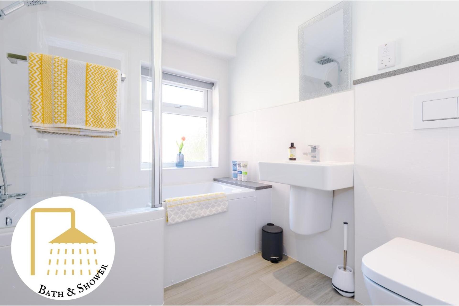 Enjoy The Pause Holiday Home, A Quiet City Centre, 2 Double Bed, Free Parking, Manchester Airport 50 Min Drive تشيستر المظهر الخارجي الصورة